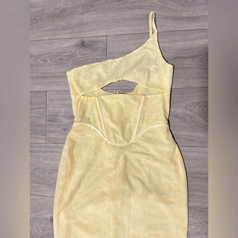 **SOLD** House of CB Mistress Rocks Lemon One Shoulder Corset Midi Dress - Picture 9 of 11
